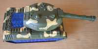 Игрушка танк со светловыми эффектами