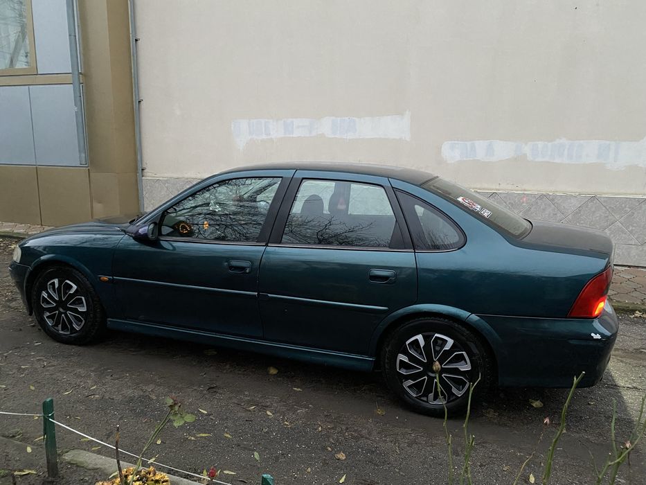 Продам Opel Vectra B 1.8 ‘2000