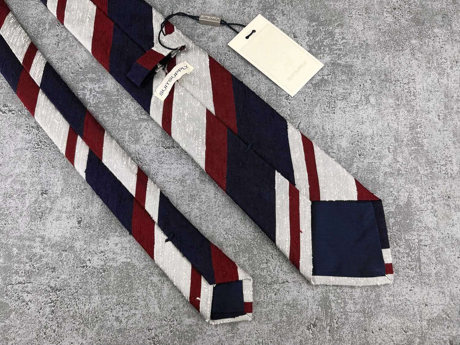 NOWY krawat szantung SuitSupply regimental biał bordo granat jedwabny