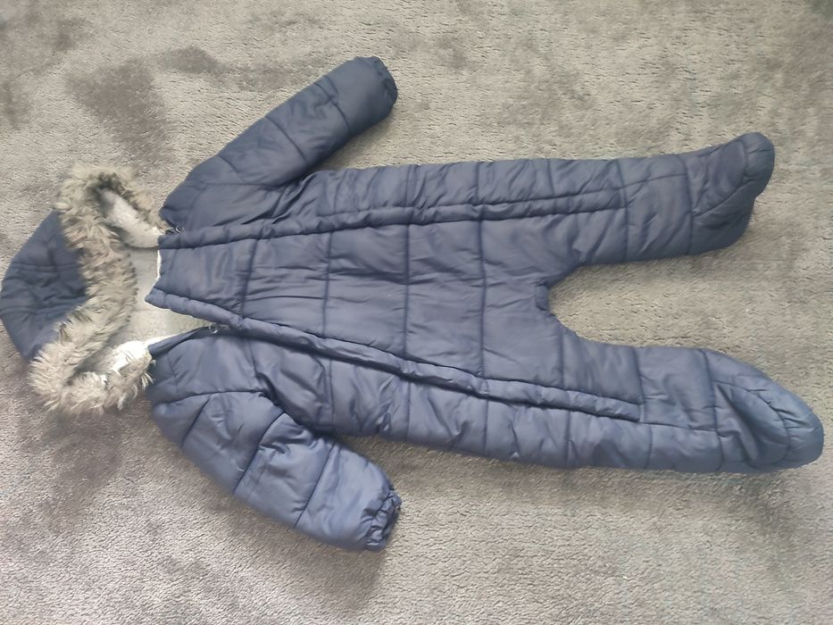 Kombinezon zimowy dziecięcy 9-12m