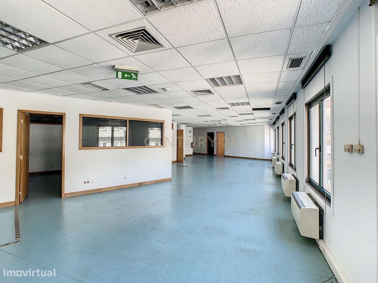 Escritório com 340 m2 na Av. Columbano Bordalo Pinheiro, Lisboa