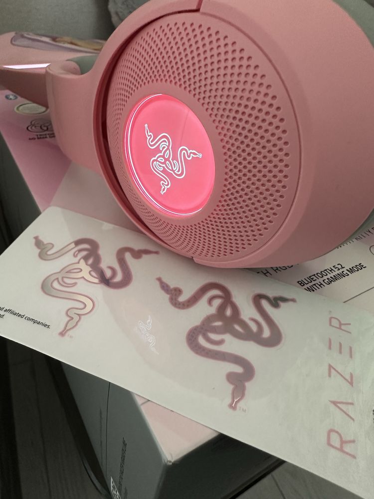 Razer Kraken Kitty v2 bt quartz edition