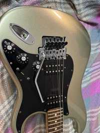 Fender Stratocaster Blacktop Floyd Rose
