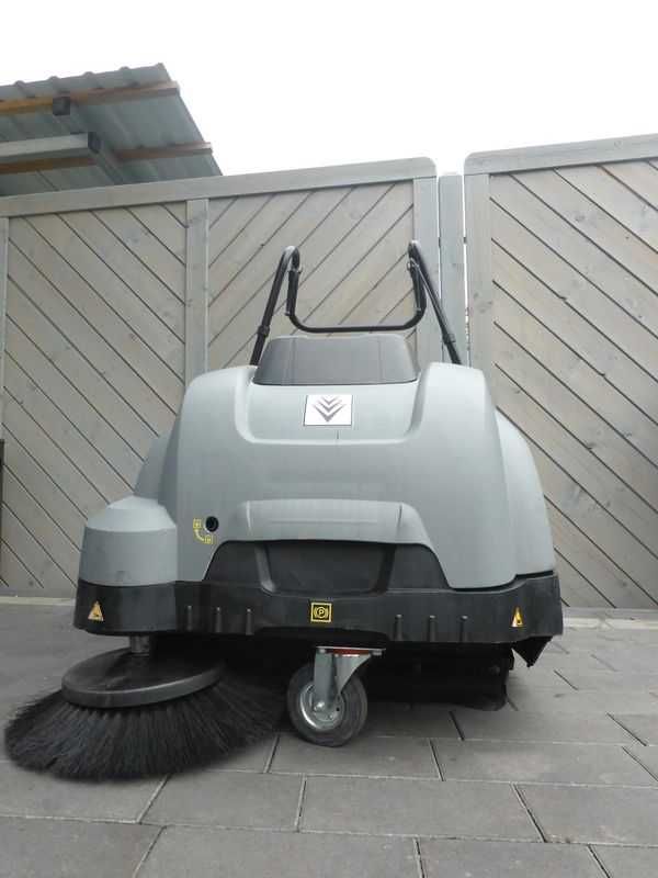 Zamiatarka KARCHER 75/40 W Bp -bateryjna