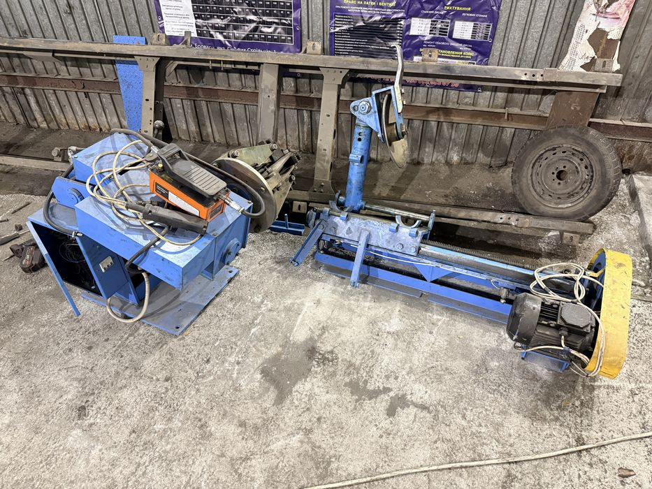 Шиномонтажний верстат для коліс вантажних автомобілів