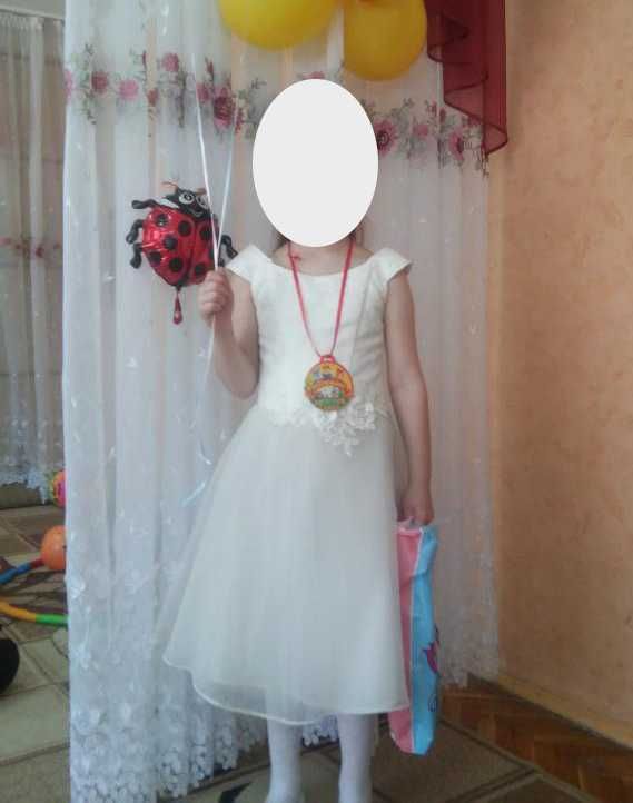 Дитяча святкова вечірня сукня на 6-8 років
