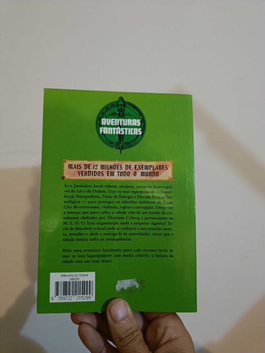 Livro Aventuras Fantásticas nº25 ENCONTRO COM O M.E.D.O.