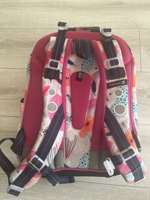 Topgal - Tornister szkolny w kwiaty BEBE 22001