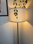 Lampa stojąca złota stan idealny