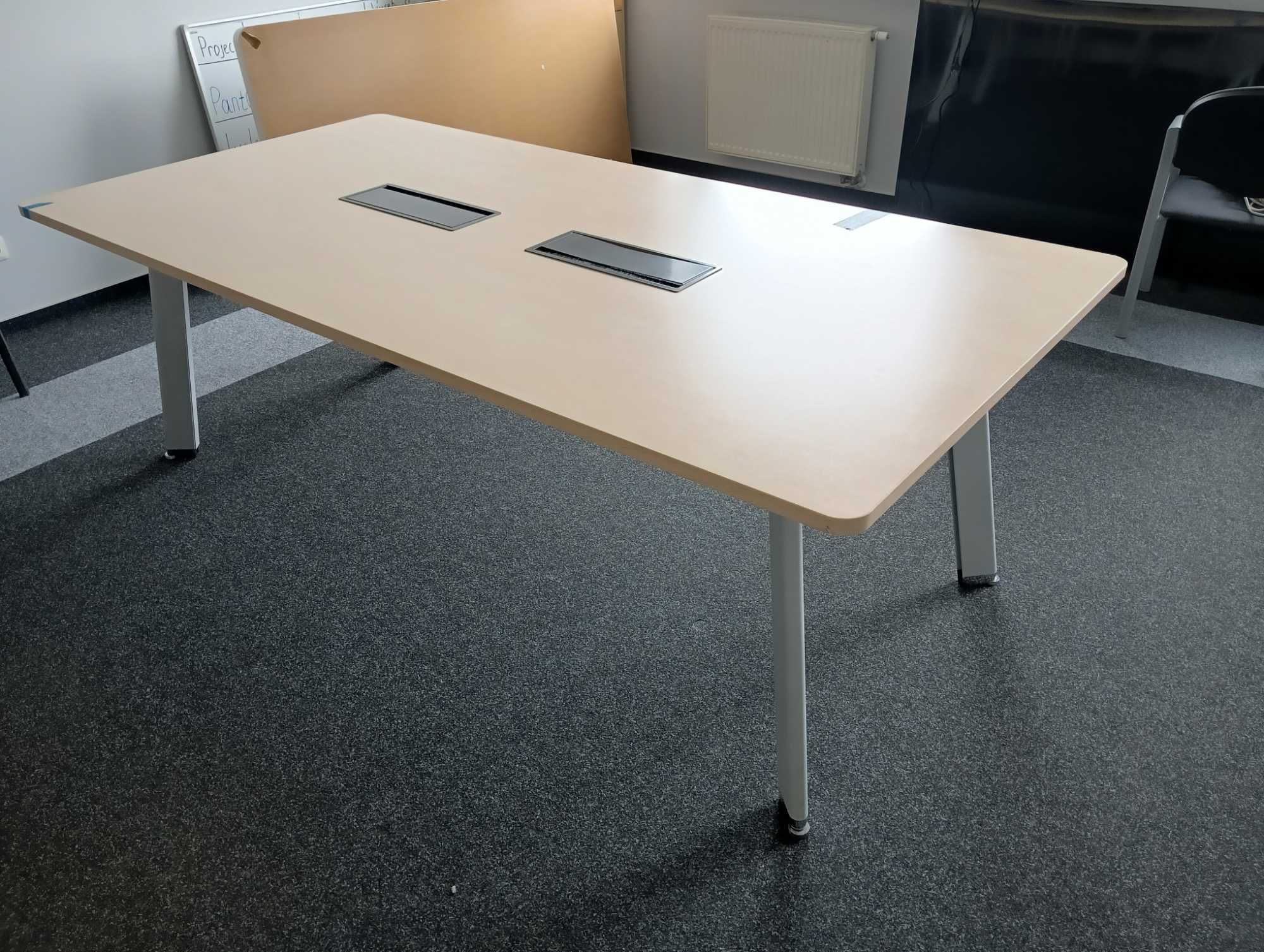 Stół konferencyjny 220×110cm