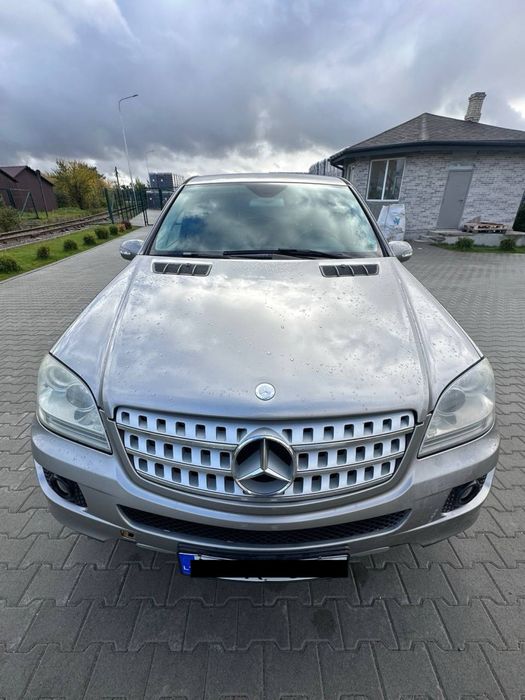 Продаю мерседес ML-280