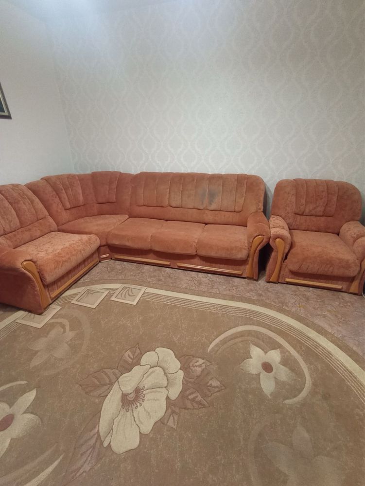 Продам диван та крісло