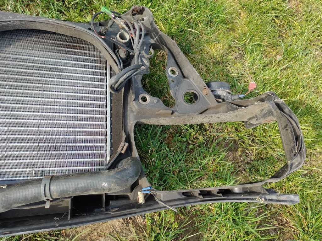Przedni pas chłodnica chłodnice przód audi A4 b5