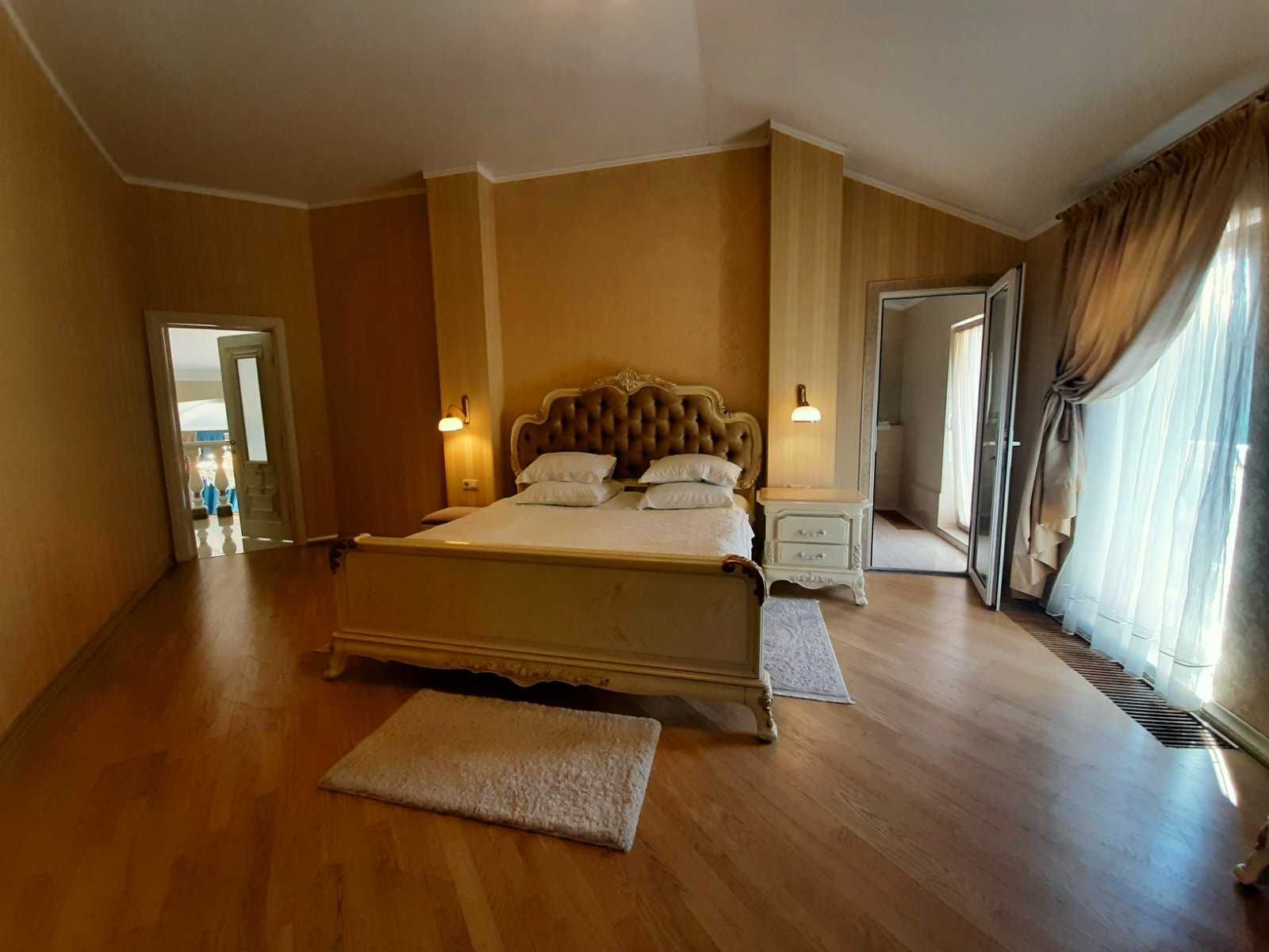 Дом 800 кв.VIP-уровня.На берегу озера.Теплый бассейн.Джакузи.Генератор