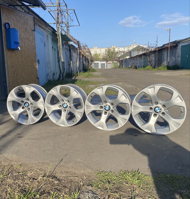 Продам диски 5.120R17