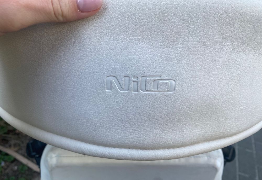 Wózek dziecięcy biały/złoty w wyśmienitym stanie