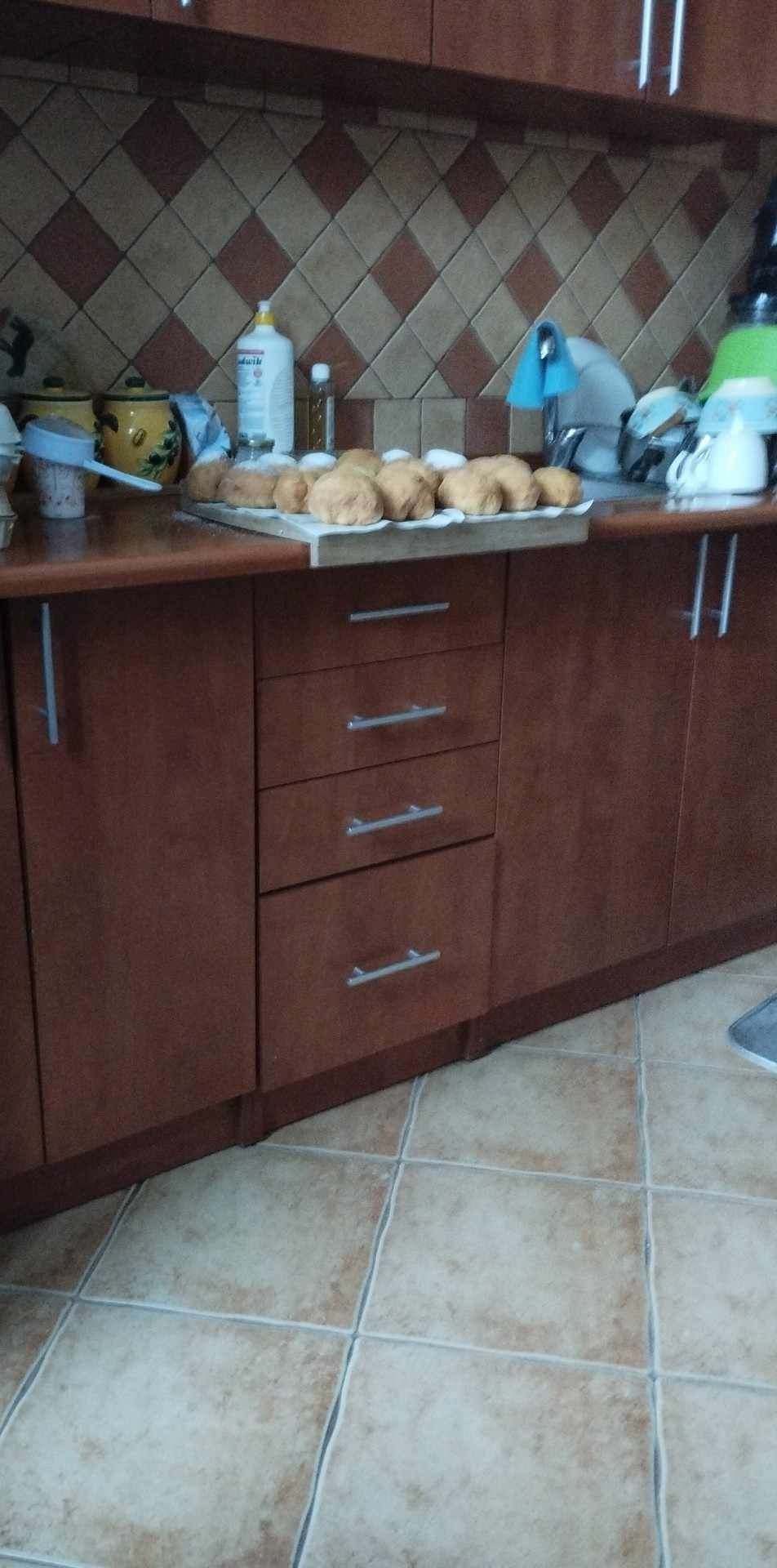 Sprzedam meble kuchenne w bardzo dobrym stanie z racji, zmiany mebli k