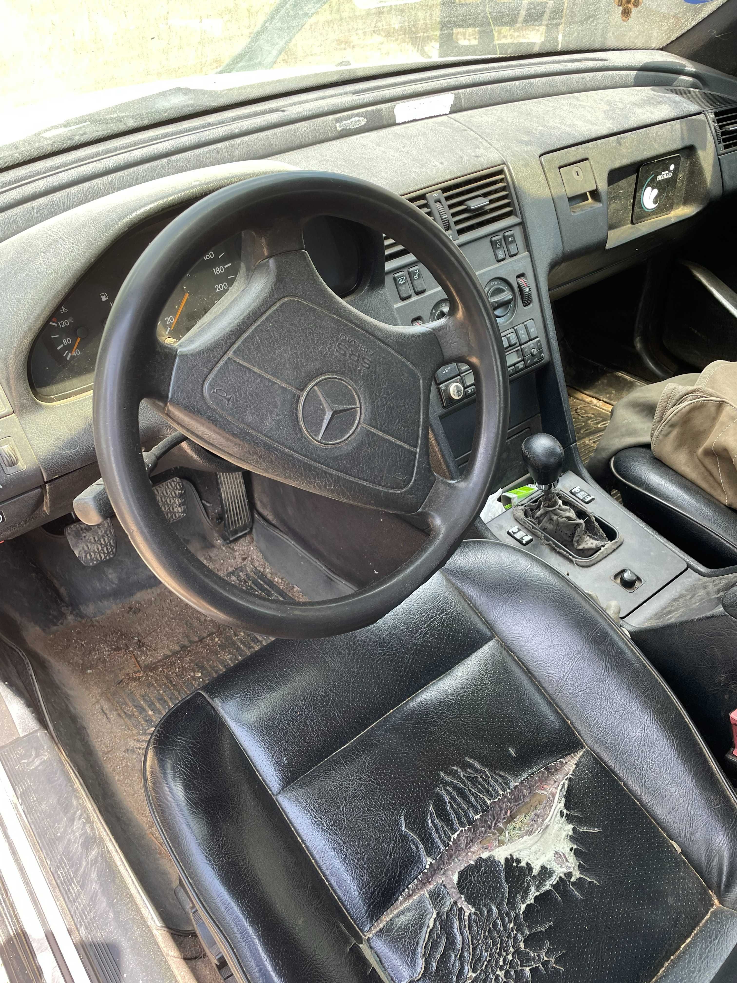 Mercedes-Benz E250