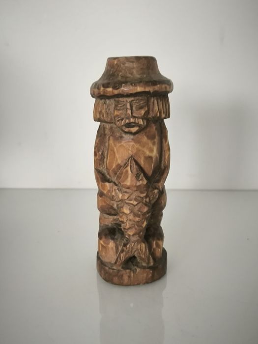 Rzeźba ludowa sygnowana PRL rybak