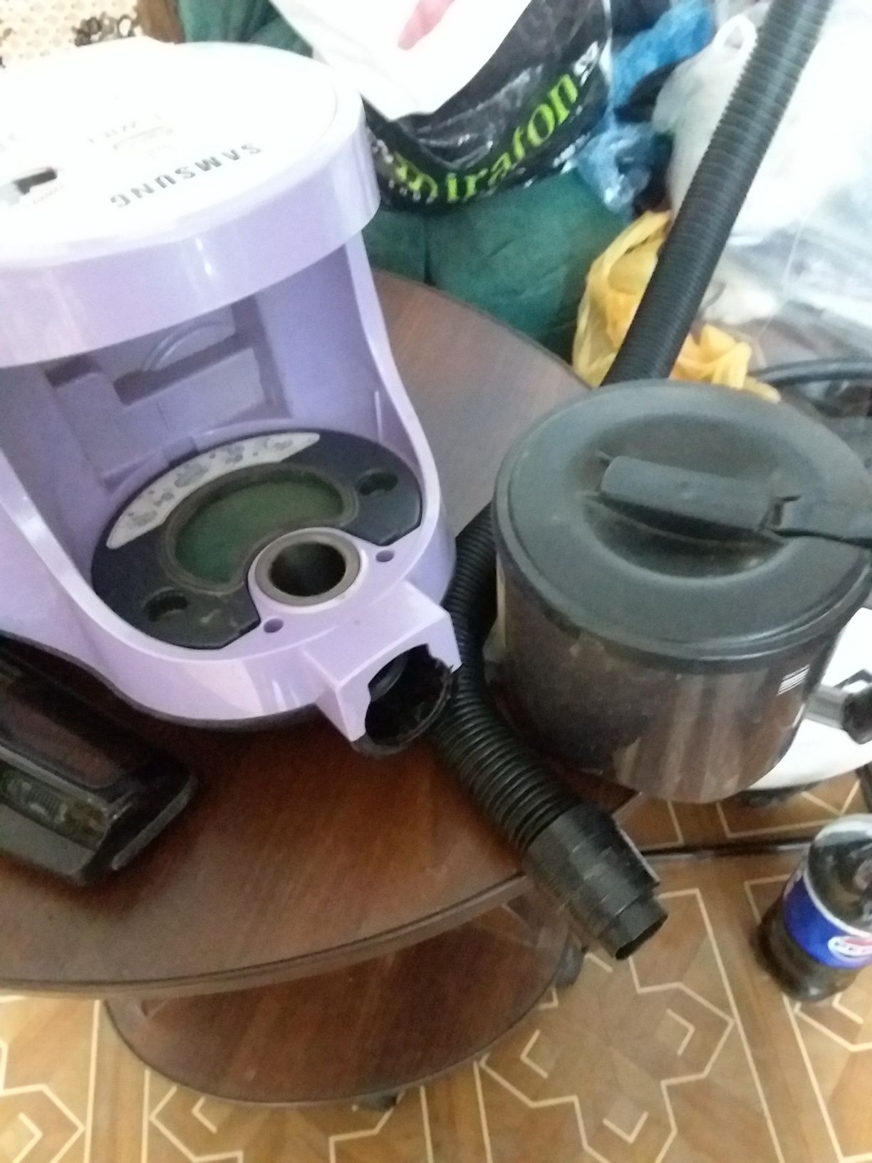 Продам пылесос Samsung  2000w мощности.