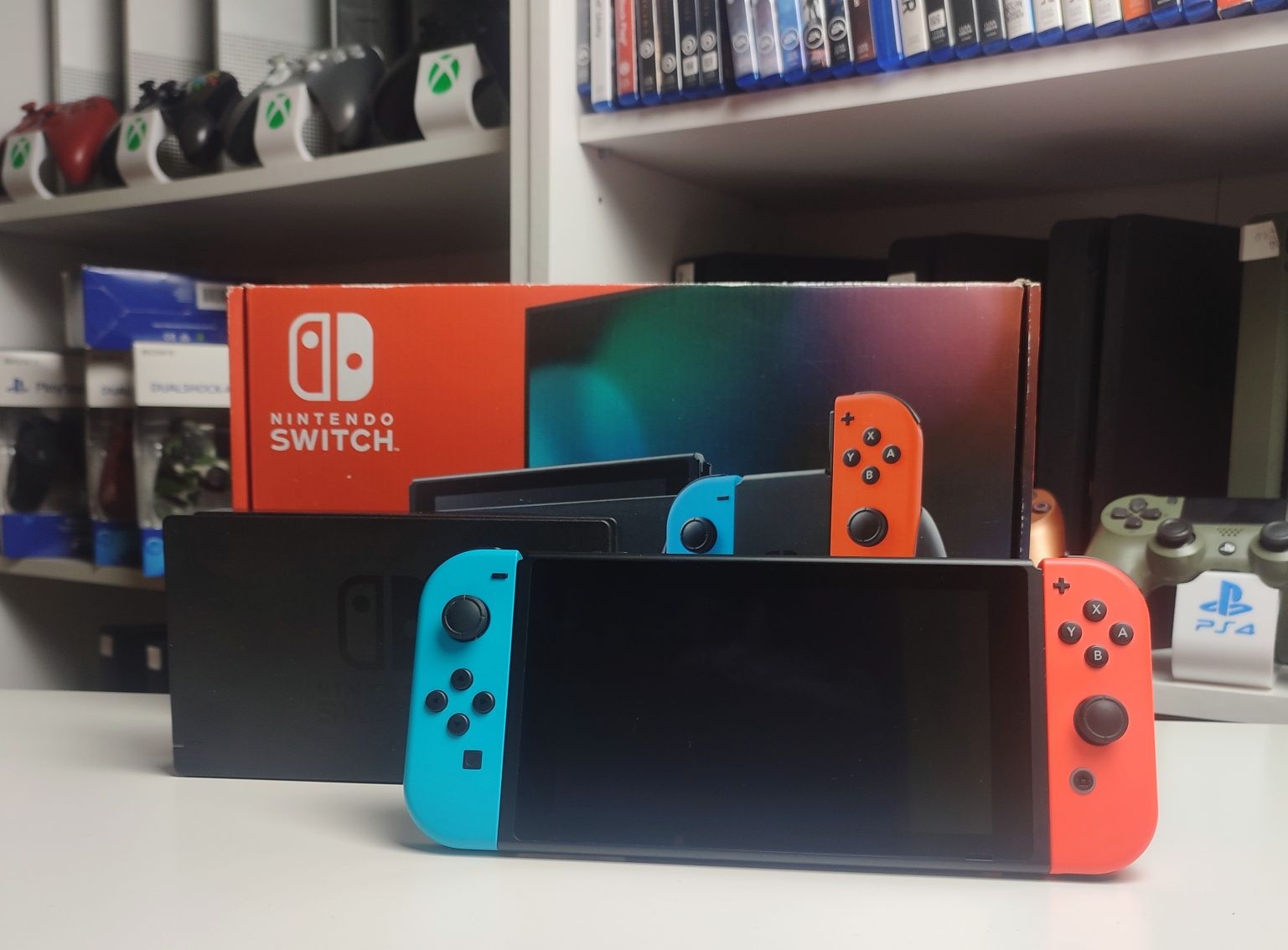 Konsola Nintendo Switch  V2 32 GB + SZKŁO + Gratisy - GWARANCJA