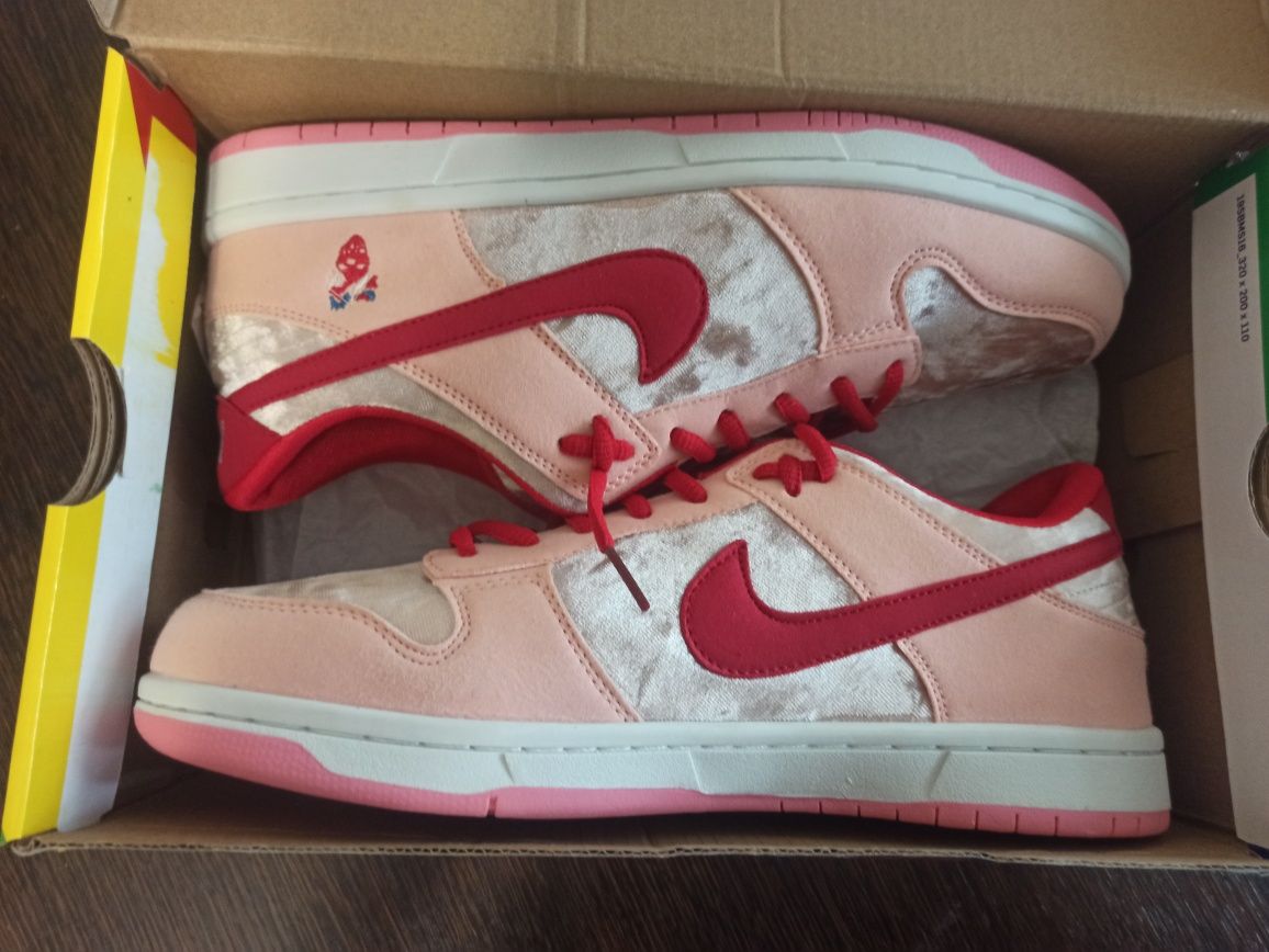 Кросівки Nike SB Dunk Low StrangeLove