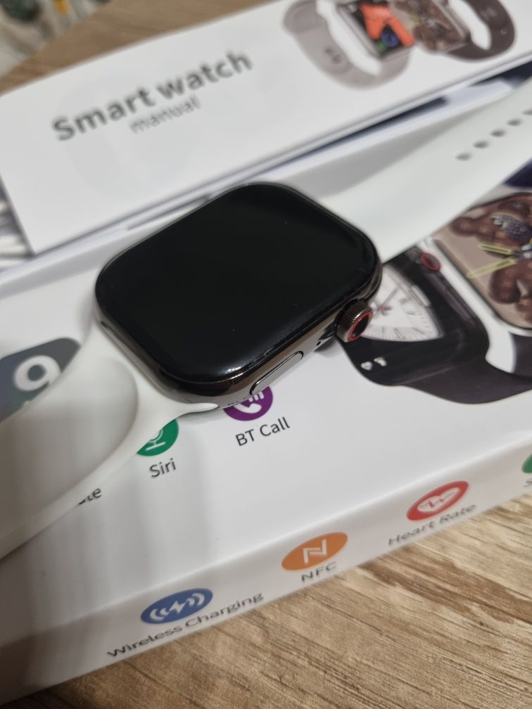 Smartwatch 9 Max biały