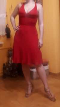 Czerwona krótka sukienka rozm. S