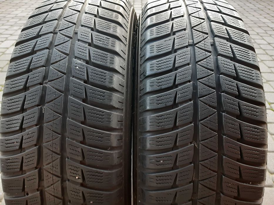 Opony Zimowe 215.70.16 Falken