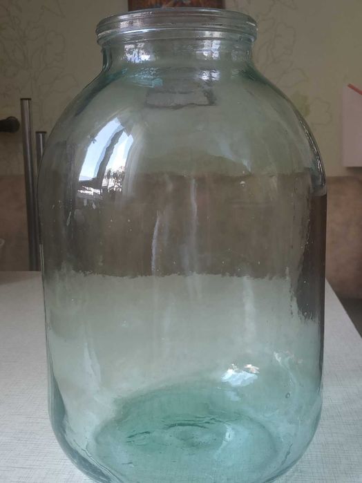 3-х литровые банки (до 30 штук)