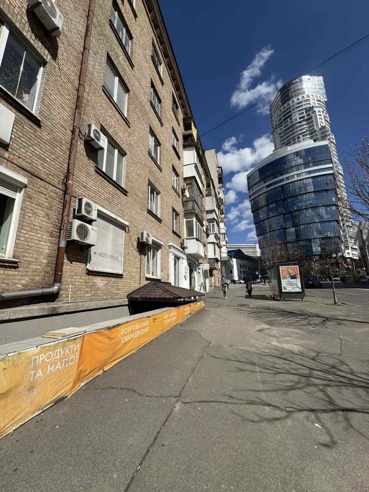 ЧЕВОНА ЛІНІЯ! Мечнікова Центр Метро Кловська продаж приміщення