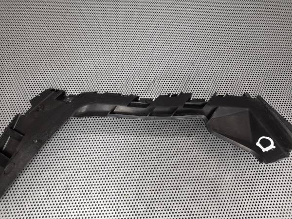 Guia de pára-choques trás direita FORD Fiesta VI (CB1, CCN)