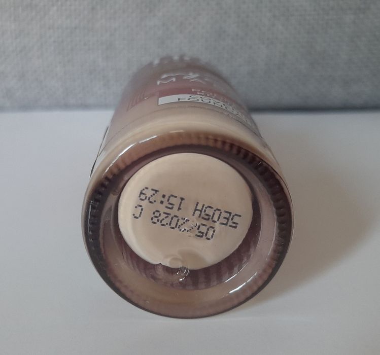 Lirene My 24H Master,kryjący podkład do twarzy 03 nude, 30 ml
