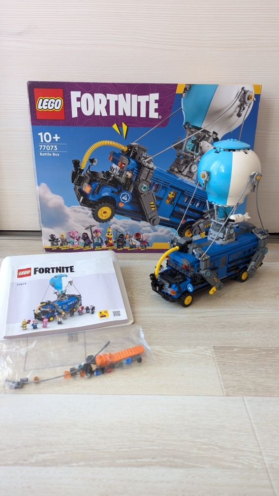 Lego Fortnite Battle Bus Бойовий автобус (77073)