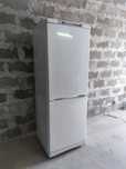 Продам холодильник indesit