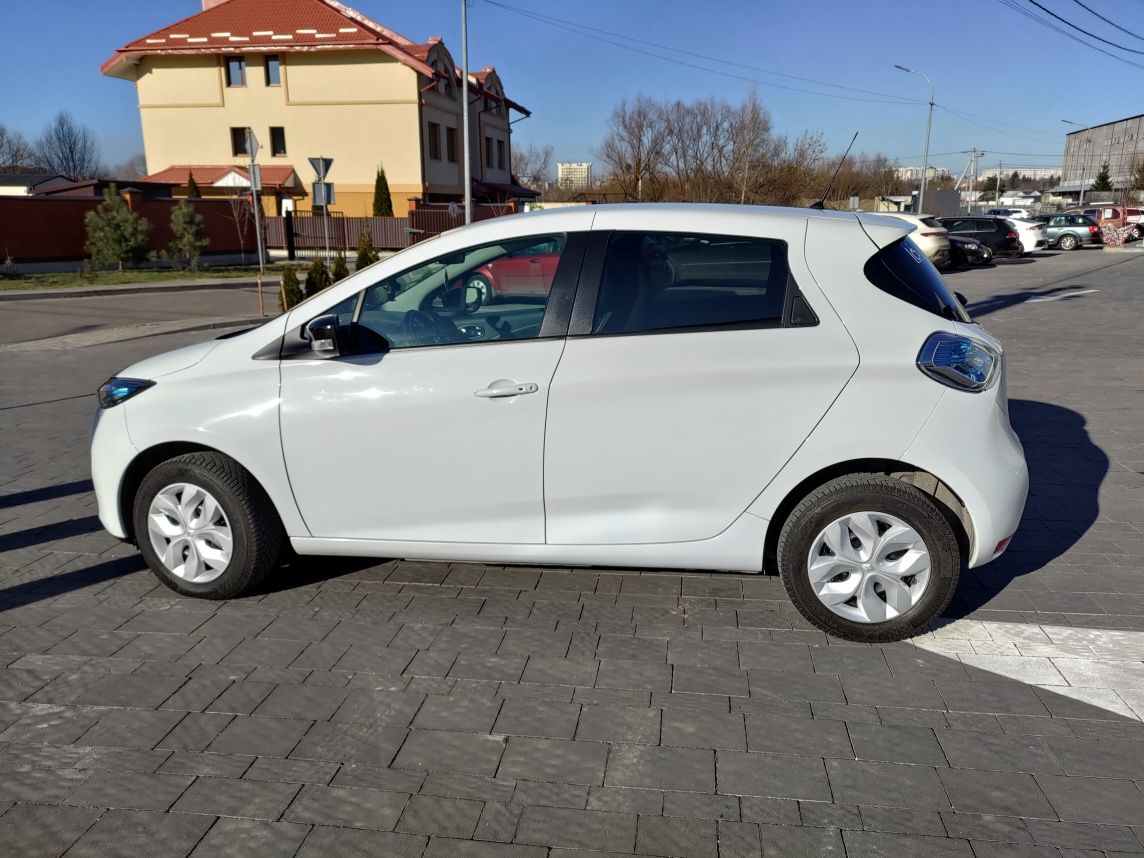 Продам Renault Zoe 2018