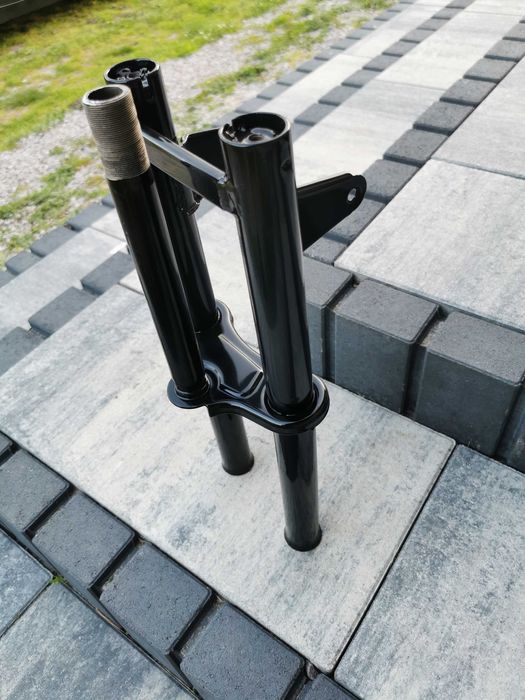 Zawieszenie widełki komar sztyca 23cm