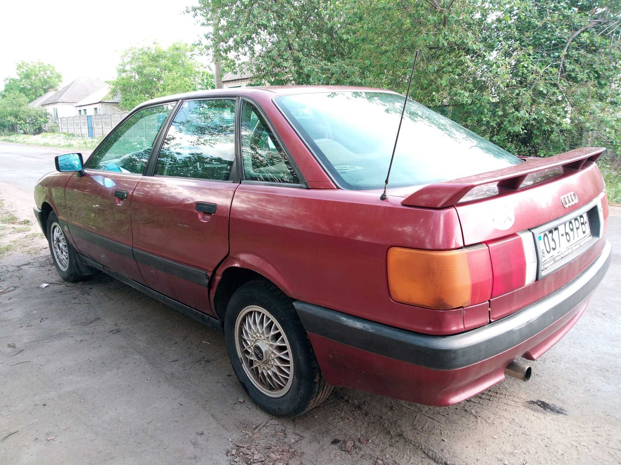 Audi 80 b3, 1.8 бензин