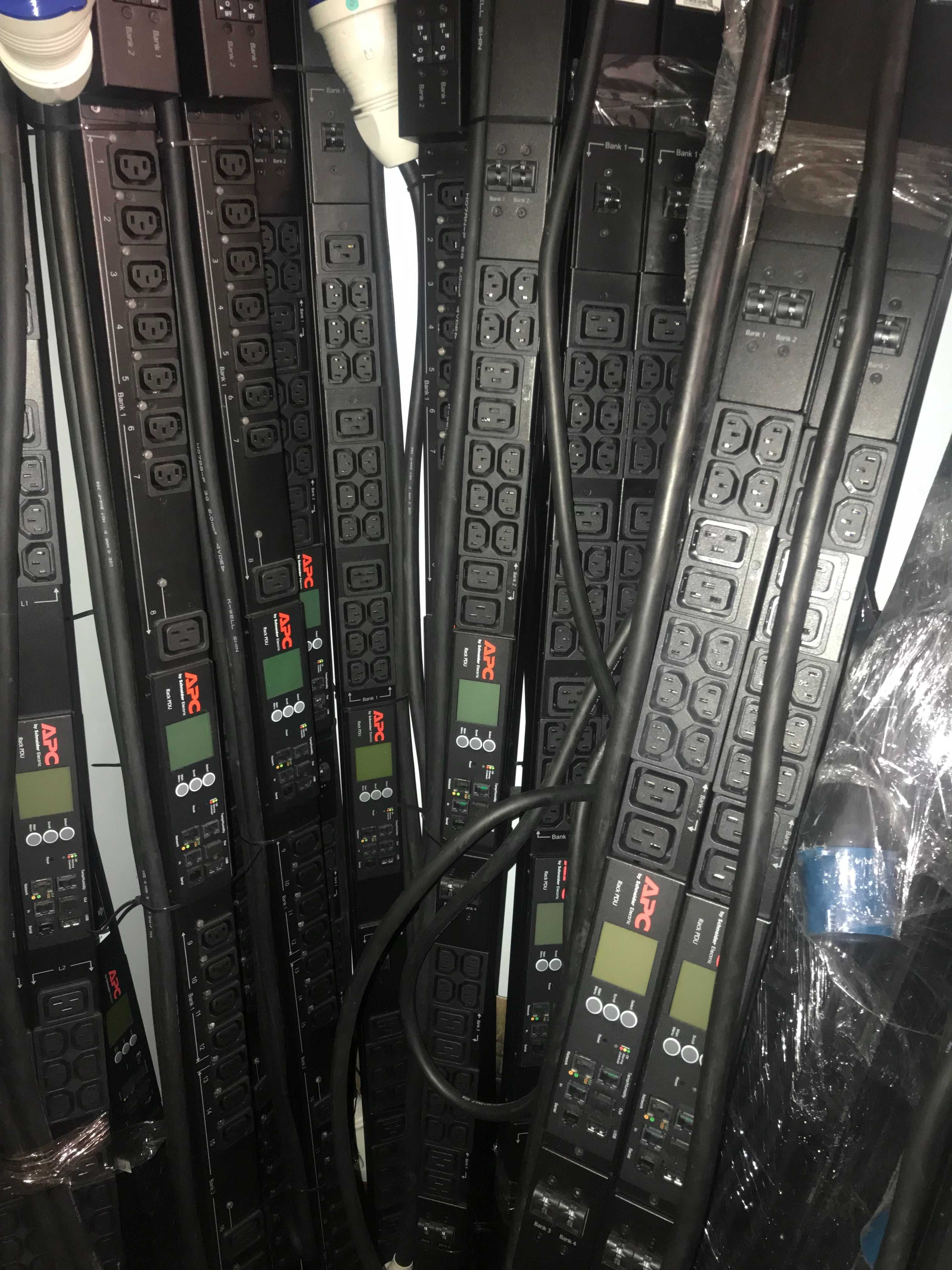 Блок силових розеток APC Rack PDU AP8853 AP8653 AP8881 AP8886