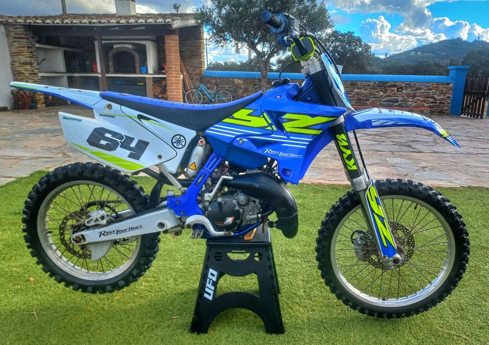 YAMAHA YZ 125 ---