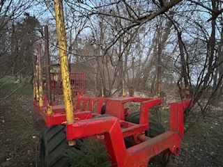 Przyczepa leśna ,dzwig farmi , wiertło do ciągnika
