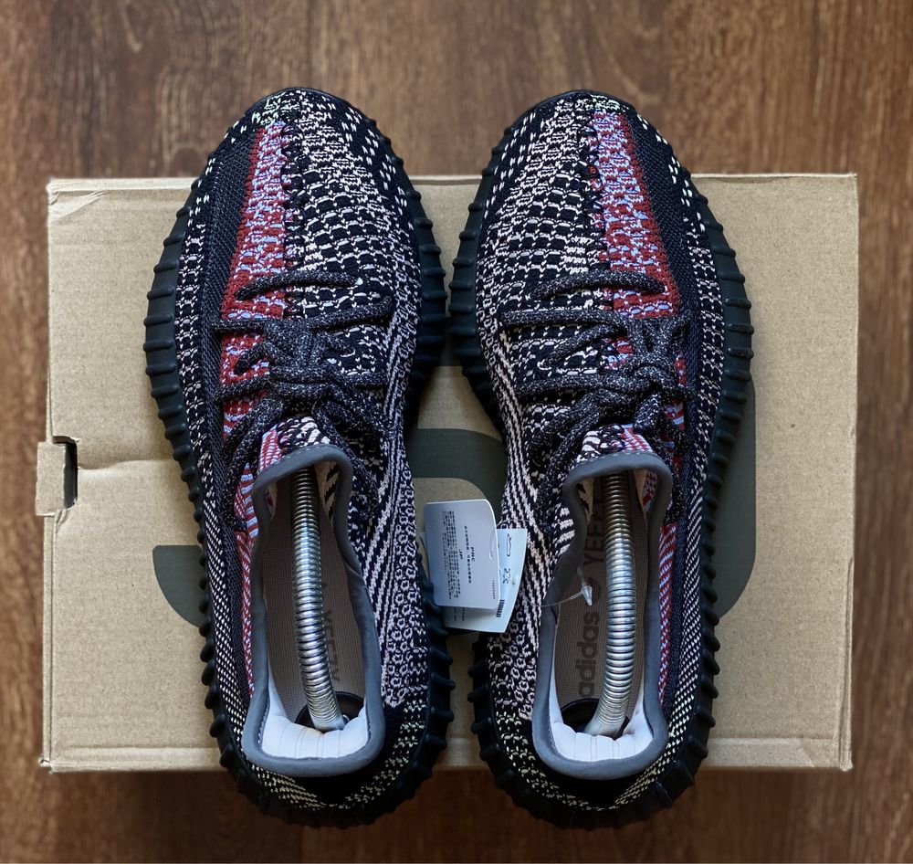 Yeezy 350 us9 Yecheil adidas boost yezzy yezy оригинал 42 изи 700