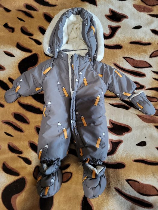 Продам комбез от 0 до 3 мес