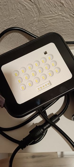 Lampa solarna na pilota 800 lumen