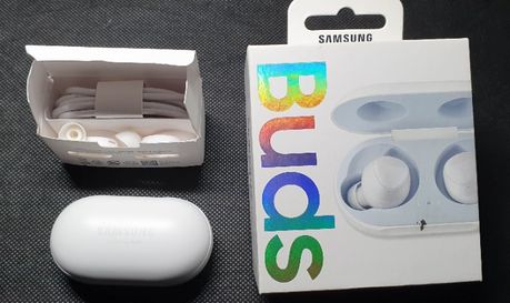 Samsung Buds Brancos