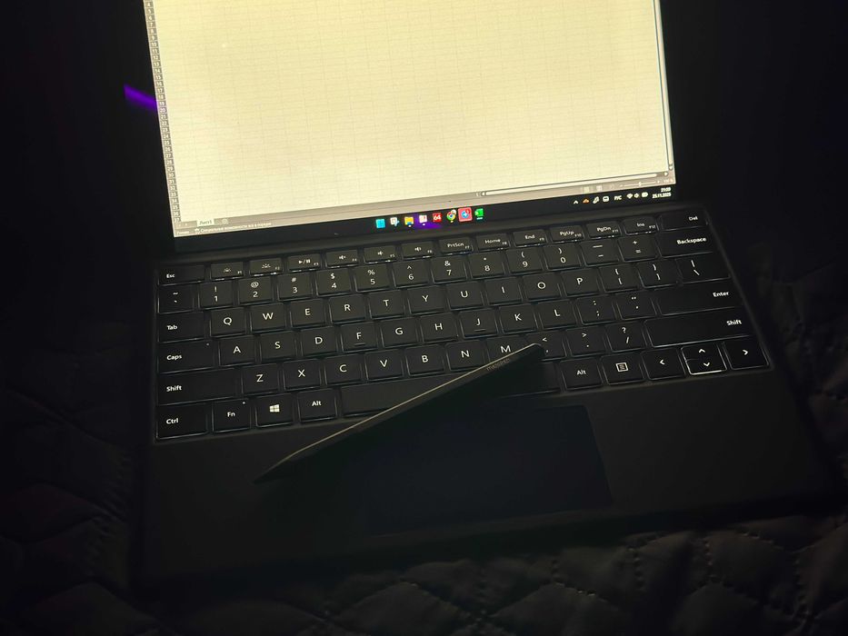 Планшет Microsoft Surface Pro 6 i5-8350U 8/256