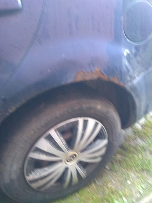 Продам Мазду 6 за стуканим двигоном