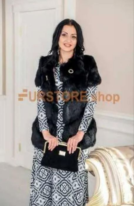 Меховая жилетка хутряна жилетка.