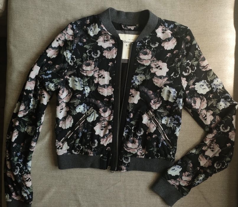 Жіночі  кофтинки