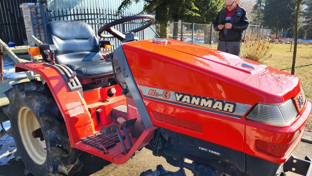 Traktor Yanmar Ke-3 z glebogryzarką
